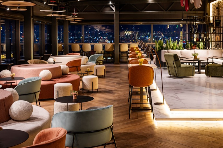 До хоризонта и обратно - Ozone Skybar & Lounge