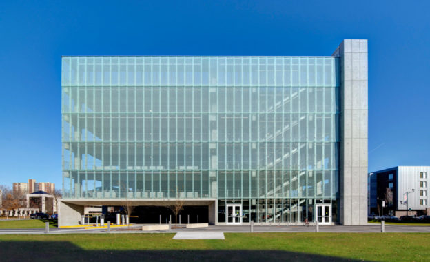 Източник: www.neumannmonson.com 2015_056_East2ndParking-1365x910_624x380