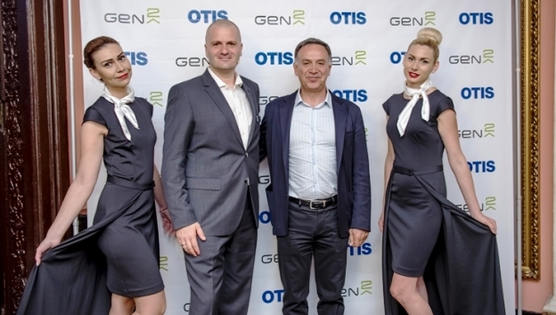 Посрещане на гостите на събитието, Източник: ОТИС Snimka_5_processed_Otis